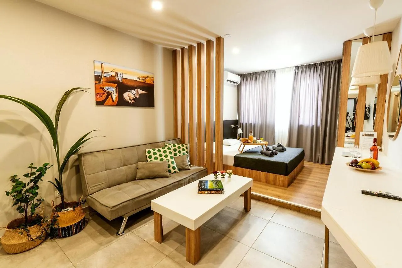 Unique Experience Apartment\'S contacts